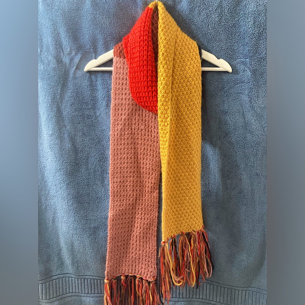 No brand multicolor winter knit scarf
